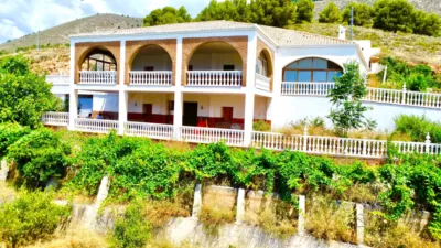 Chalet on Calle del Monterrey photo 9