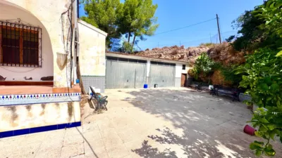 Chalet on Calle del Marqués de Vélez photo 4