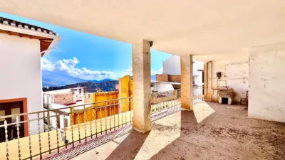 House on Calle Real photo 10
