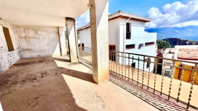 House on Calle Real photo 4
