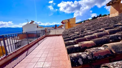 House on Calle Real photo 9