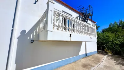 Chalet on Calle Castillejo photo 8