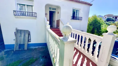 Chalet on Calle Castillejo photo 3