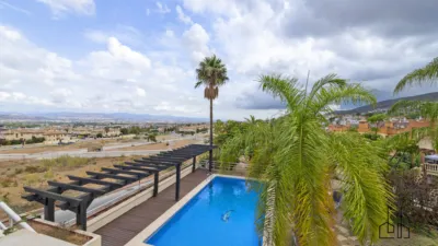 Chalet en venta en Calle del Almanzor, Capellanía-Retamar (Alhaurín de la Torre) de 1.150.000 €