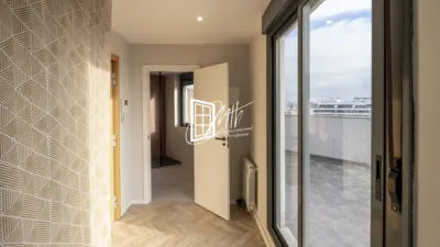 Penthouse on Avenida de Camilo José Cela photo 28