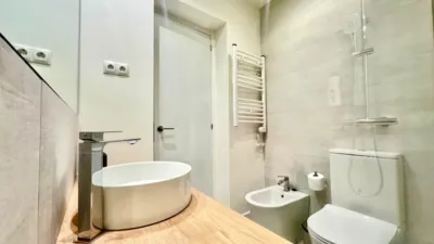 Piso en venta en Calle del Divino Redentor, 25, cerca de Calle de Guindos, Valdeacederas (Distrito Tetuán. Madrid Capital) de 487.000 €