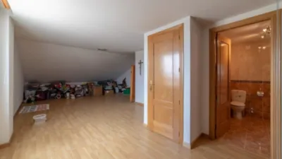 Casa en venta en Calle Cardenal Cineros, Patrocinio de San José-Talavera la Nueva-Gamonal (Talavera de la Reina) de 260.000 €