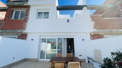 Semi-detached chalet on Calle Fotógrafo Tiana photo 16