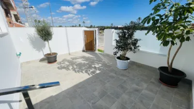 Semi-detached chalet on Calle Fotógrafo Tiana photo 5