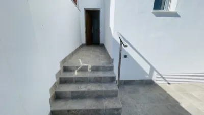 Semi-detached chalet on Calle Fotógrafo Tiana photo 6
