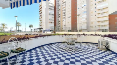 Apartamento en venta en Passeig Marítim de Neptú, 95, cerca de Carrer Aragó, Playa de Gandia (Gandia) de 370.000 €