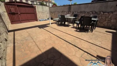 Semi-detached chalet on Calle de la Sierra de Grazalema photo 30