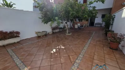 Semi-detached house on Avenida de Italia photo 28