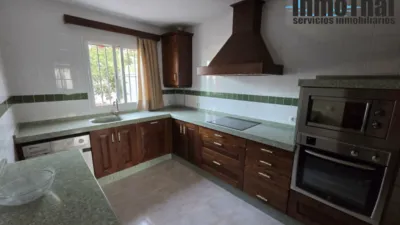 Semi-detached house on Avenida de Italia photo 16