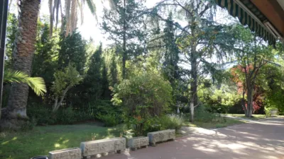 Detached house on Avenida del Cardenal Herrera Oria photo 3