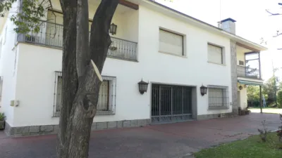 Detached house on Avenida del Cardenal Herrera Oria photo 8