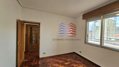 Piso en alquiler en Calle de la Concordia, Centro (Ourense Capital) de 950 €<span>/mes</span>