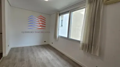 Piso en alquiler en Calle de la Concordia, Centro (Ourense Capital) de 950 €<span>/mes</span>