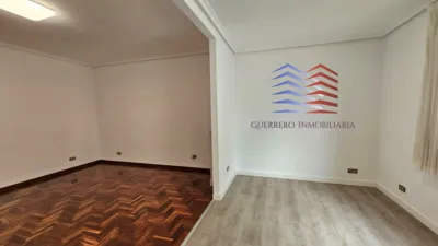 Piso en alquiler en Calle de la Concordia, Centro (Ourense Capital) de 950 €<span>/mes</span>