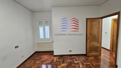 Piso en alquiler en Calle de la Concordia, Centro (Ourense Capital) de 950 €<span>/mes</span>