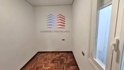 Piso en alquiler en Calle de la Concordia, Centro (Ourense Capital) de 950 €<span>/mes</span>