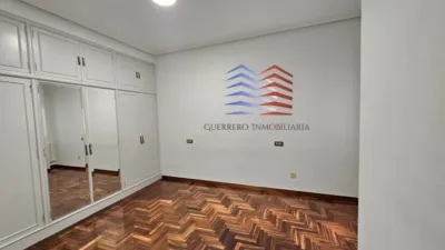 Piso en alquiler en Calle de la Concordia, Centro (Ourense Capital) de 950 €<span>/mes</span>