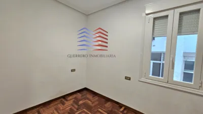 Piso en alquiler en Calle de la Concordia, Centro (Ourense Capital) de 950 €<span>/mes</span>