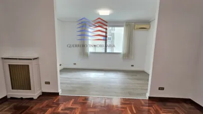 Piso en alquiler en Calle de la Concordia, Centro (Ourense Capital) de 950 €<span>/mes</span>