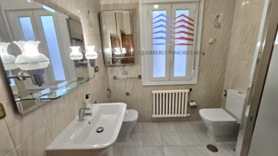 Piso en alquiler en Calle de la Concordia, Centro (Ourense Capital) de 950 €<span>/mes</span>