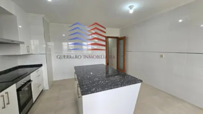 Dúplex en alquiler en Calle del Río Limia, Vinteún (Ourense Capital) de 780 €<span>/mes</span>