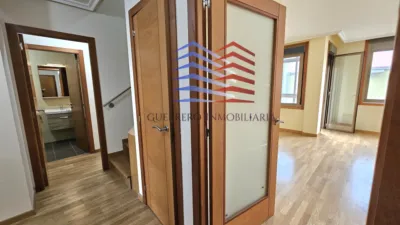 Dúplex en alquiler en Calle del Río Limia, Vinteún (Ourense Capital) de 780 €<span>/mes</span>