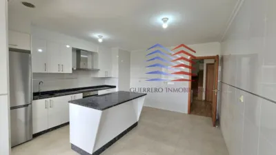 Dúplex en alquiler en Calle del Río Limia, Vinteún (Ourense Capital) de 780 €<span>/mes</span>