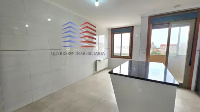 Dúplex en alquiler en Calle del Río Limia, Vinteún (Ourense Capital) de 780 €<span>/mes</span>