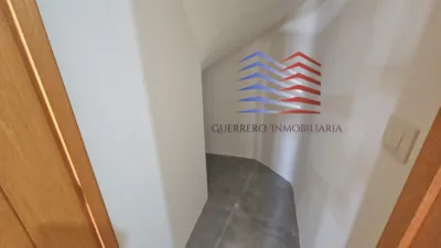 Dúplex en alquiler en Calle del Río Limia, Vinteún (Ourense Capital) de 780 €<span>/mes</span>