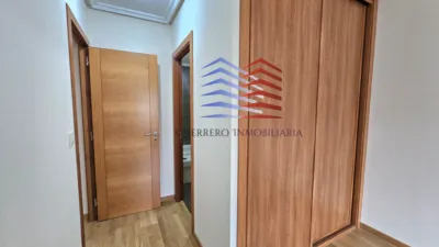 Dúplex en alquiler en Calle del Río Limia, Vinteún (Ourense Capital) de 780 €<span>/mes</span>