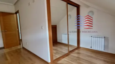 Dúplex en alquiler en Calle del Río Limia, Vinteún (Ourense Capital) de 740 €<span>/mes</span>