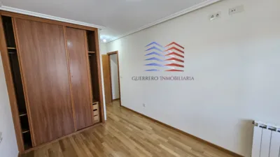 Dúplex en alquiler en Calle del Río Limia, Vinteún (Ourense Capital) de 740 €<span>/mes</span>