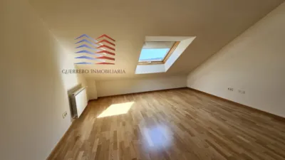 Dúplex en alquiler en Calle del Río Limia, Vinteún (Ourense Capital) de 740 €<span>/mes</span>