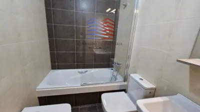 Dúplex en alquiler en Calle del Río Limia, Vinteún (Ourense Capital) de 740 €<span>/mes</span>