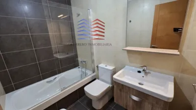 Dúplex en alquiler en Calle del Río Limia, Vinteún (Ourense Capital) de 740 €<span>/mes</span>