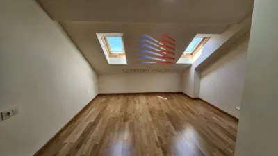 Dúplex en alquiler en Calle del Río Limia, Vinteún (Ourense Capital) de 740 €<span>/mes</span>