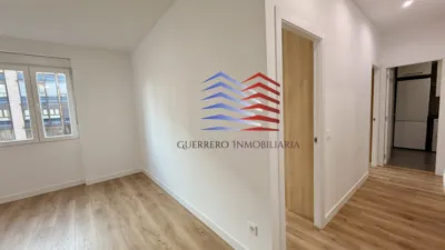Piso en alquiler en Calle de Narváez, cerca de Calle del Doctor Castelo - Imagen 3