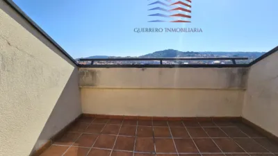 Dúplex en alquiler en Avenida de Portugal, cerca de Rúa do Meco, A Carballeira (Ourense Capital) de 775 €<span>/mes</span>