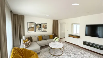 Duplex on Carrer de Santa Gertrudis photo 3
