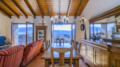 Chalet adosado en venta en Calle Dels Vinyals, Estavar de 520.000 €