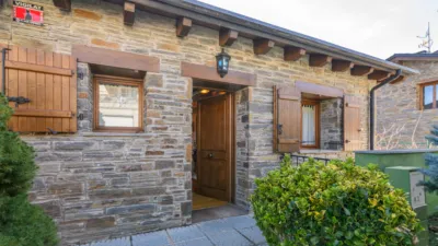 Chalet adosado en venta en Calle Dels Vinyals, Estavar de 520.000 €