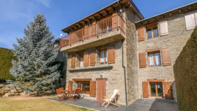 Chalet adosado en venta en Calle Dels Vinyals, Estavar de 520.000 €