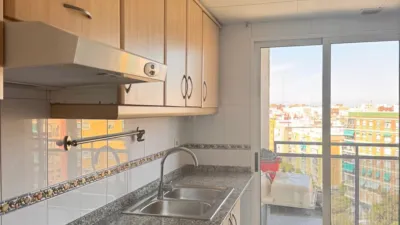 Piso en venta en Calle de la Ciudad de Mislata, Soternes (Distrito L'Olivereta. València Capital) de 435.000 €