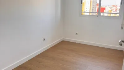 Piso en venta en Calle de la Ciudad de Mislata, Soternes (Distrito L'Olivereta. València Capital) de 435.000 €