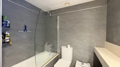 Piso en venta en Carrer de Santa Eulàlia, cerca de Carrer de Justa Goicoechea, Santa Eulàlia (L'Hospitalet de Llobregat) de 373.500 €